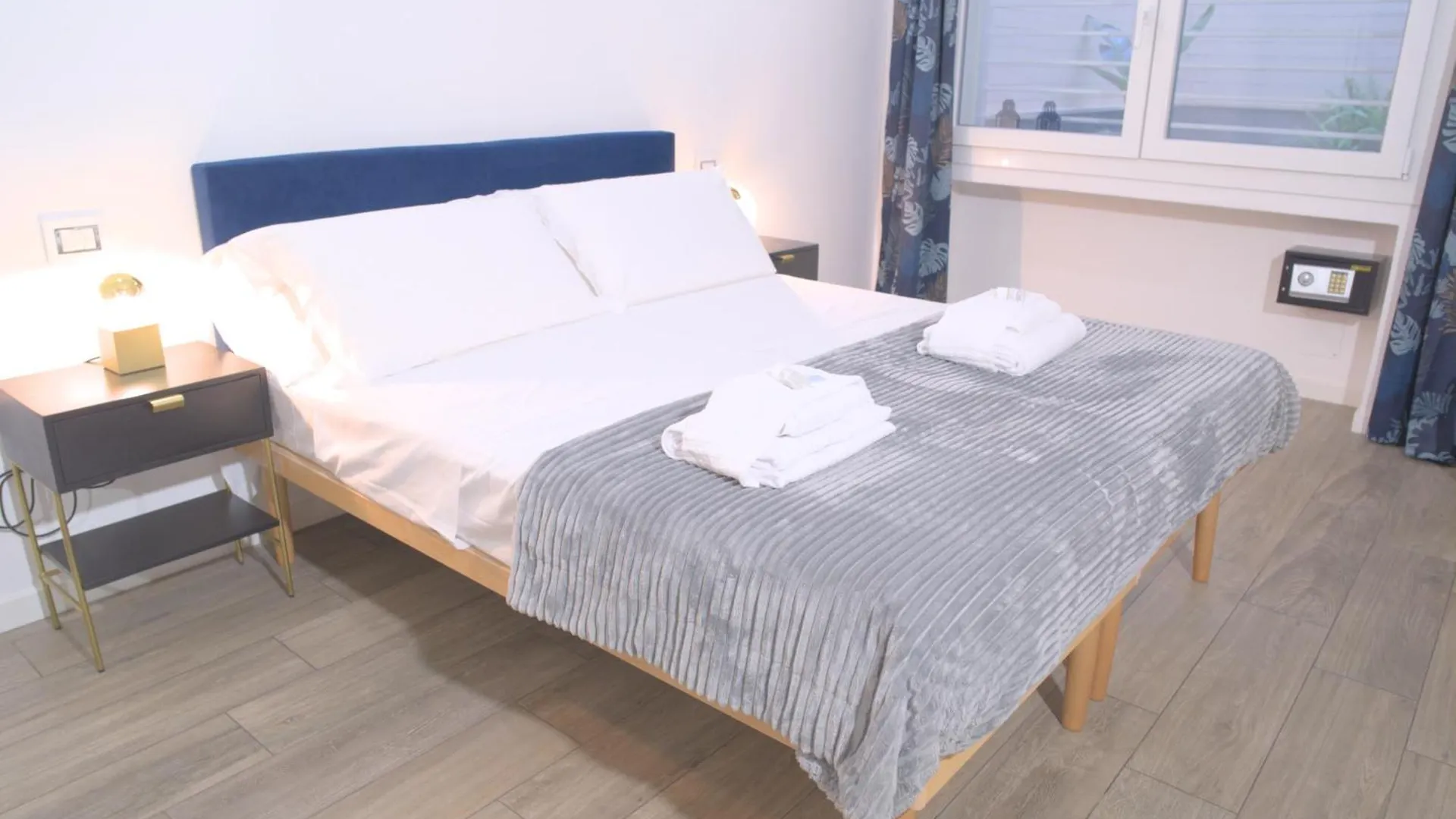 Toscani 24 Rome Apartment